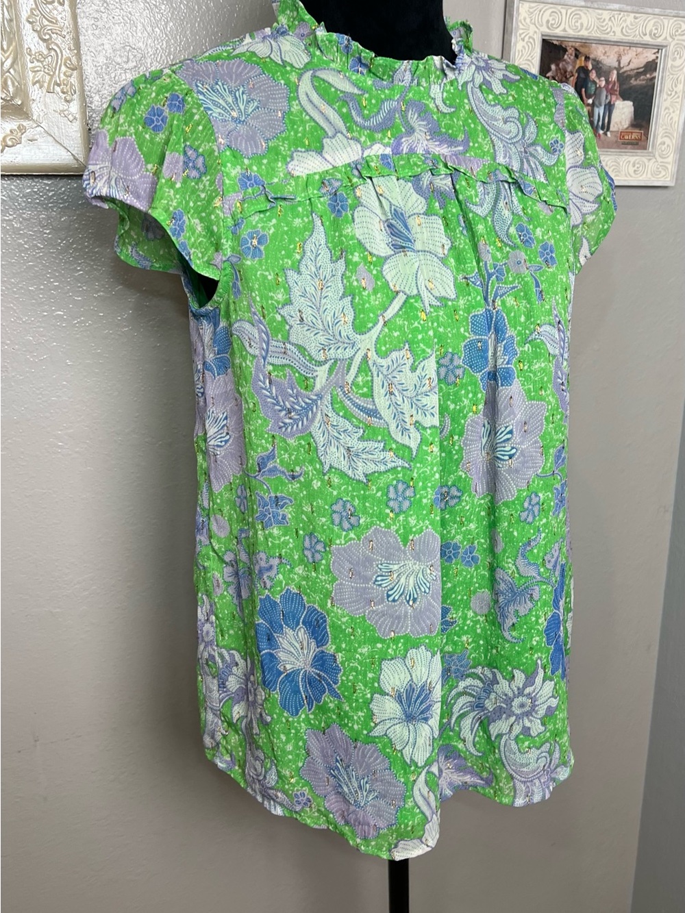 Green Floral Short-Sleeve Peasant Top - Picture 8 of 13